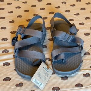 Chaco lowdown2 Gray Sandals NWT - original box